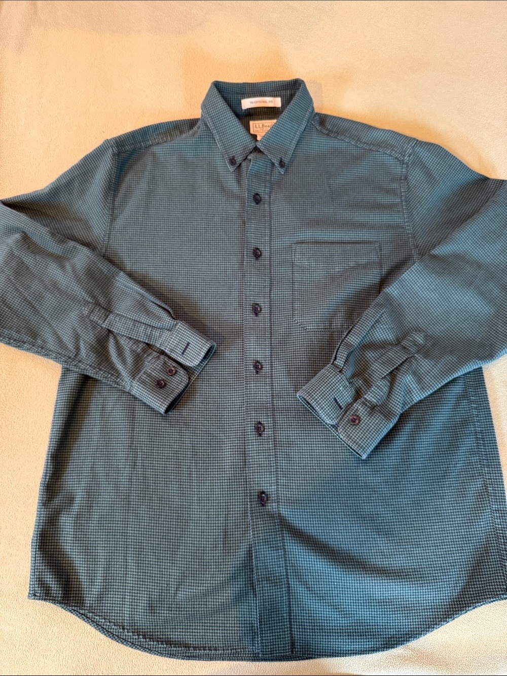 L.L. Bean Men's Wicked Good  Green Flannel Microcheck Button-Down Shirt